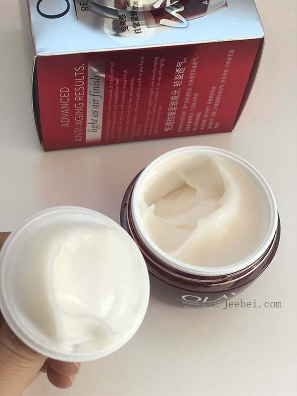 olay玉蘭油大紅瓶空氣霜使用效果評測